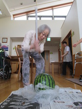 051