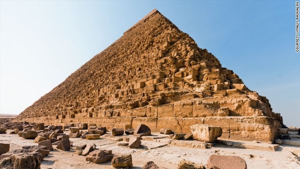 pyramids-close-6