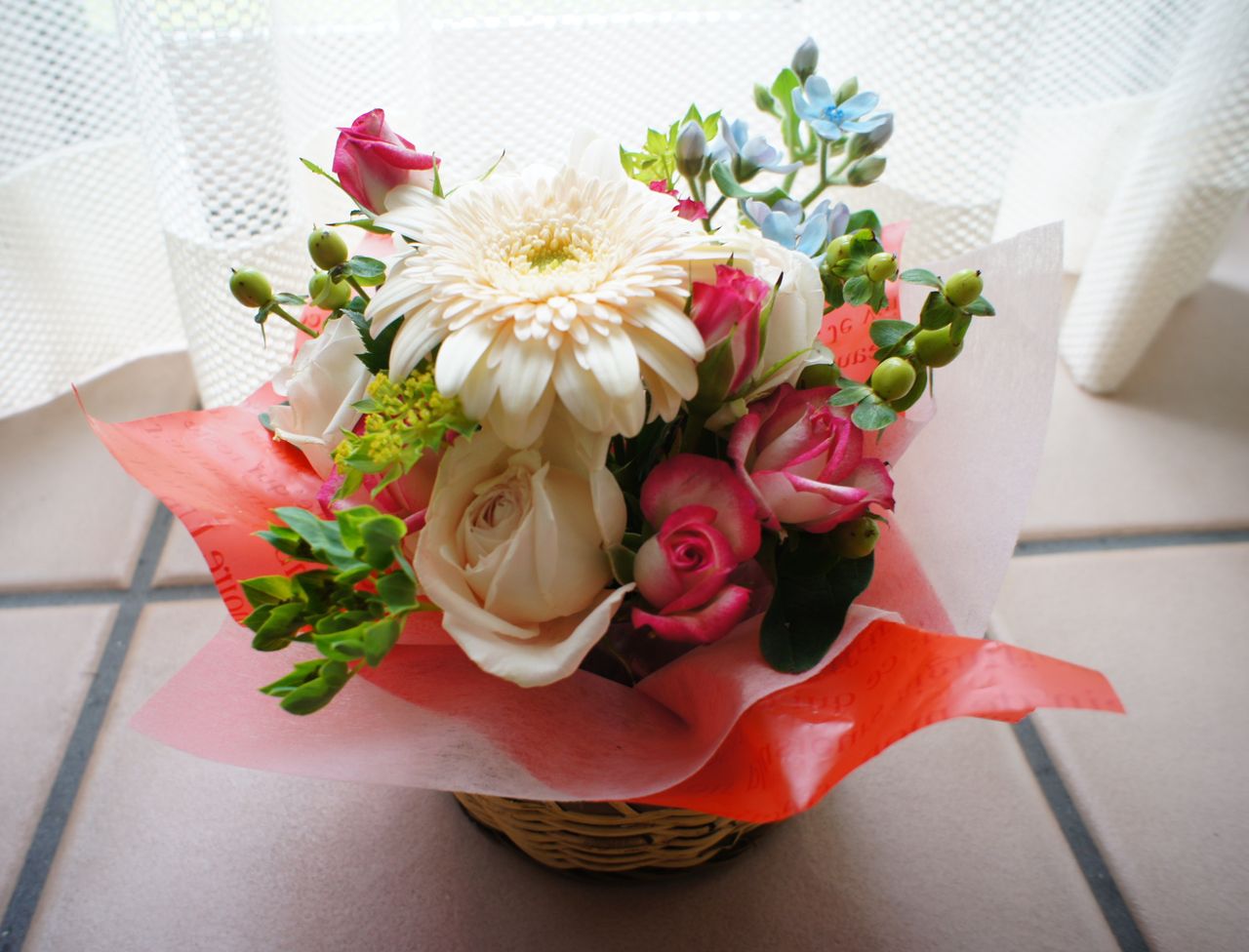 おすすめ お花のある生活 モロッコラグ ボ シャルウィットの専門店maroc