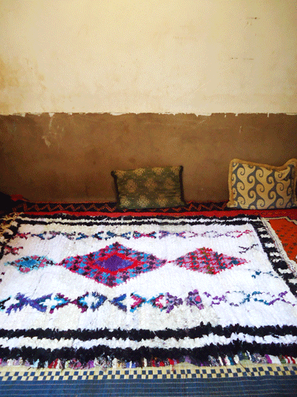 ベルベル村の女性の作品