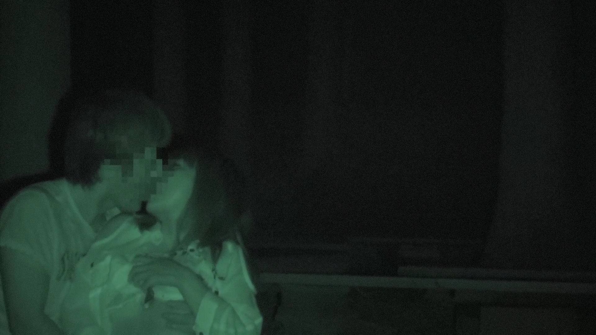 ハメを外して青姦している客を覗き続けているキャンプ場管理人の本物盗撮映像 : もっと、背面駅弁！