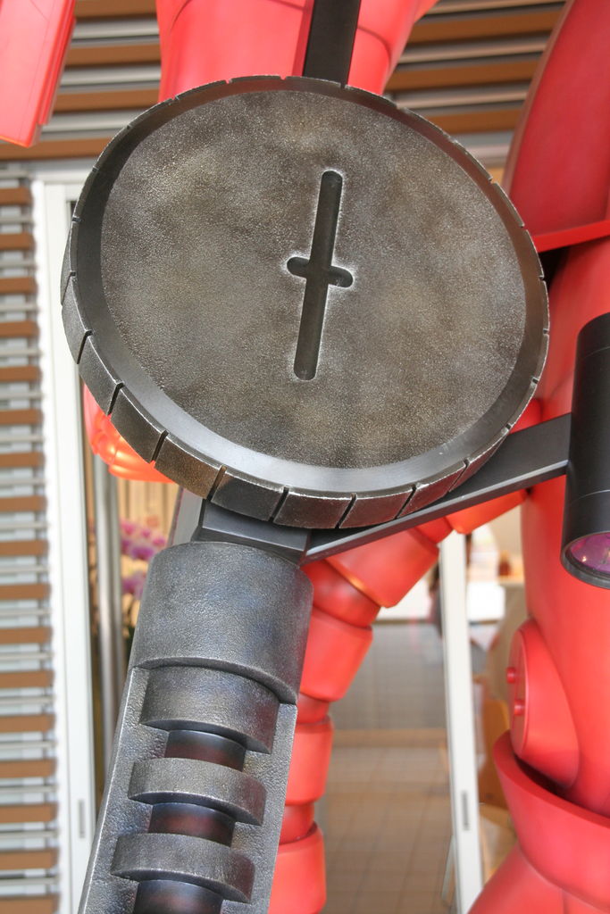 稲城長沼駅のガンダム像を舐めるように見てみる No Gundam No Life