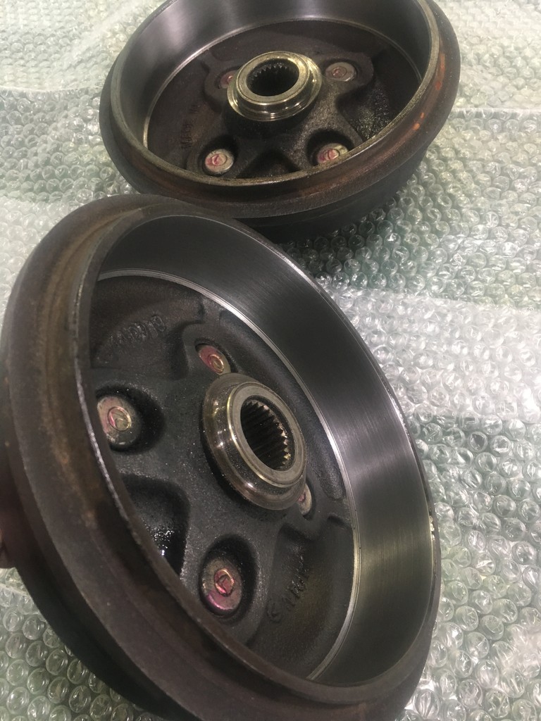 ありがとう 直接持ち込み ブレーキドラム 段付き磨耗しているブレーキシュー当たり面を旋盤にて芯だし そしてレース加工しました ハードクロームメッキ職人ーブログ