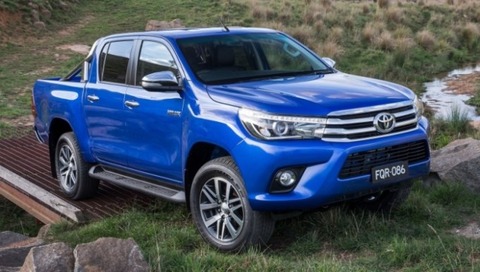 hr_HiLux_201709120001_03s