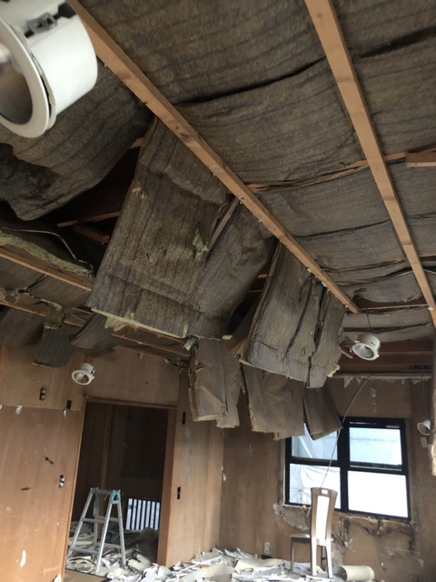 内装解体 断熱材 グラスウール 愛知県の解体屋 株 嘉崇組 内装解体 断熱材 グラスウール 愛知県の解体屋 株 嘉崇組