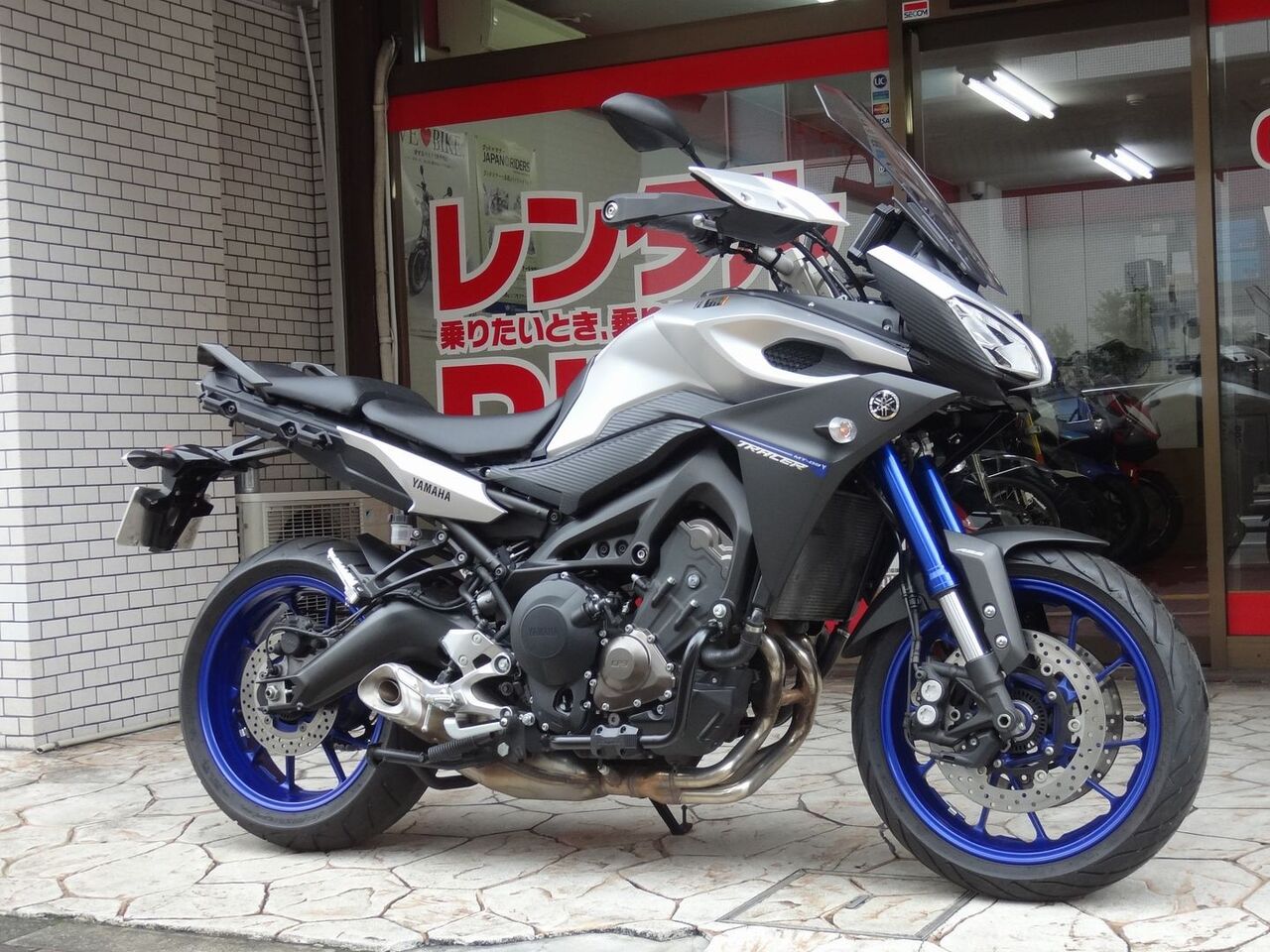 トライデント660発売 来年は3気筒ブーム ヨシ山の忘備録