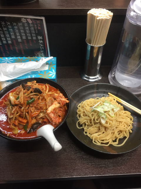 麺とスープの画像