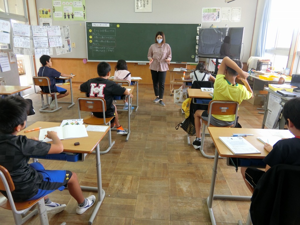 10 26 月 5年ミニ研究授業 算数 分数 小数 与那国町立与那国小学校ホームページ 10 26 月 5年ミニ研究授業 算数 分数 小数 与那国町立与那国小学校ホームページ