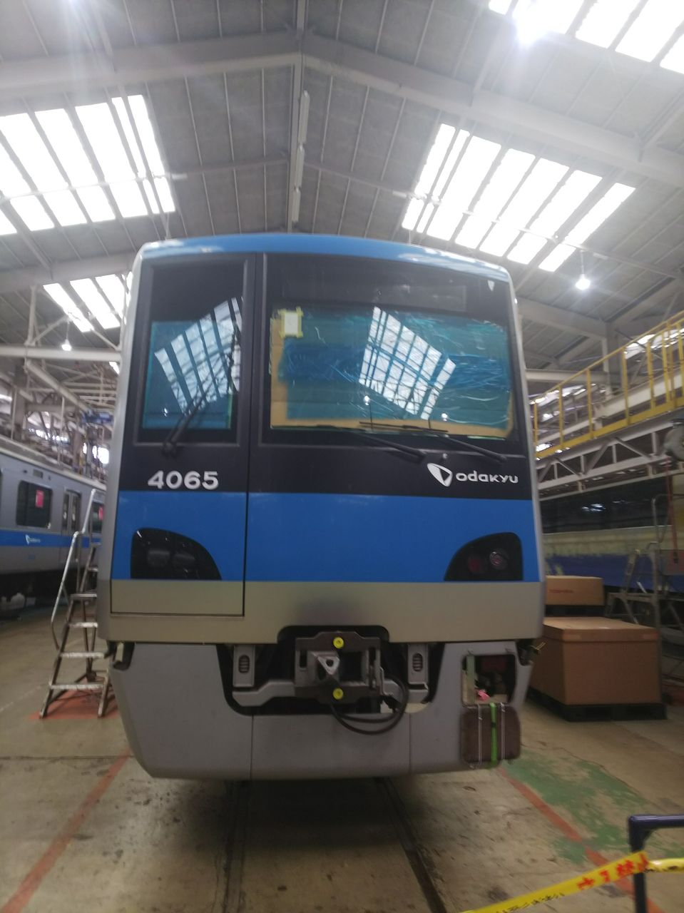 大宮総合車両センターでの小田急新4000形4065f よしちゃん しゃもじのローズピンクトラム日記