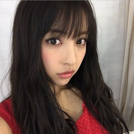 板野友美