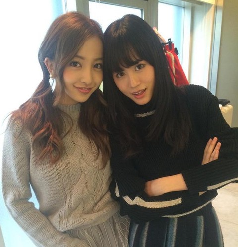 板野友美＆前田敦子