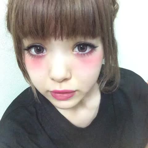 藤田ニコル