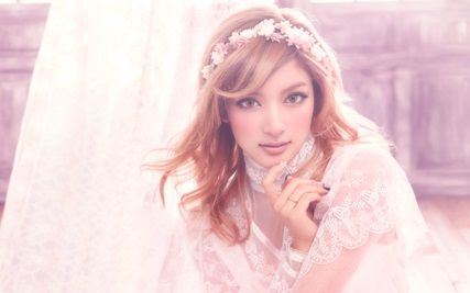 ローラ4