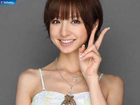 篠田麻里子
