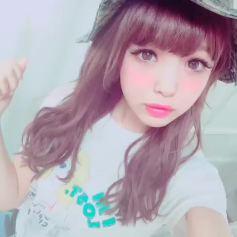 藤田ニコル