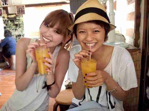 鈴木えみ、榮倉奈々4