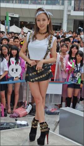 板野友美7