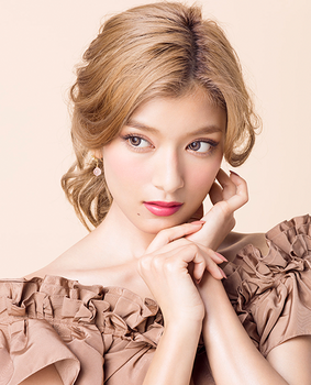 ローラ