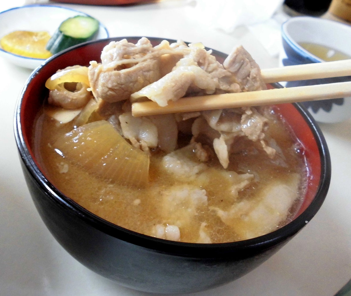 地元に愛されている豚汁が旨い食堂 京都 西大路九条 かどや やまでらのぶらりグルメ ぶらり日記