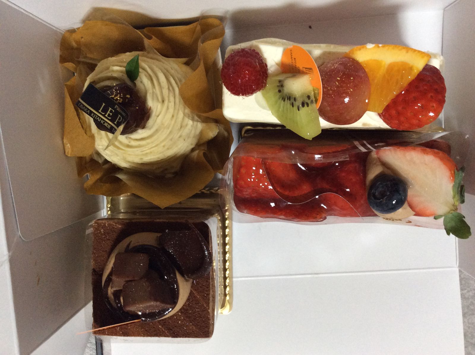 リーズナブルで美味しいケーキ 阪神百貨店 ル ピノー やまでらのぶらりグルメ ぶらり日記