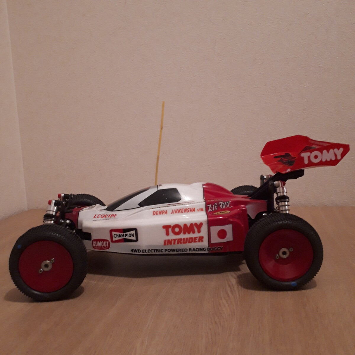 TOMY イントルーダーアドニス Intruder トミー RCバギー 1/10
