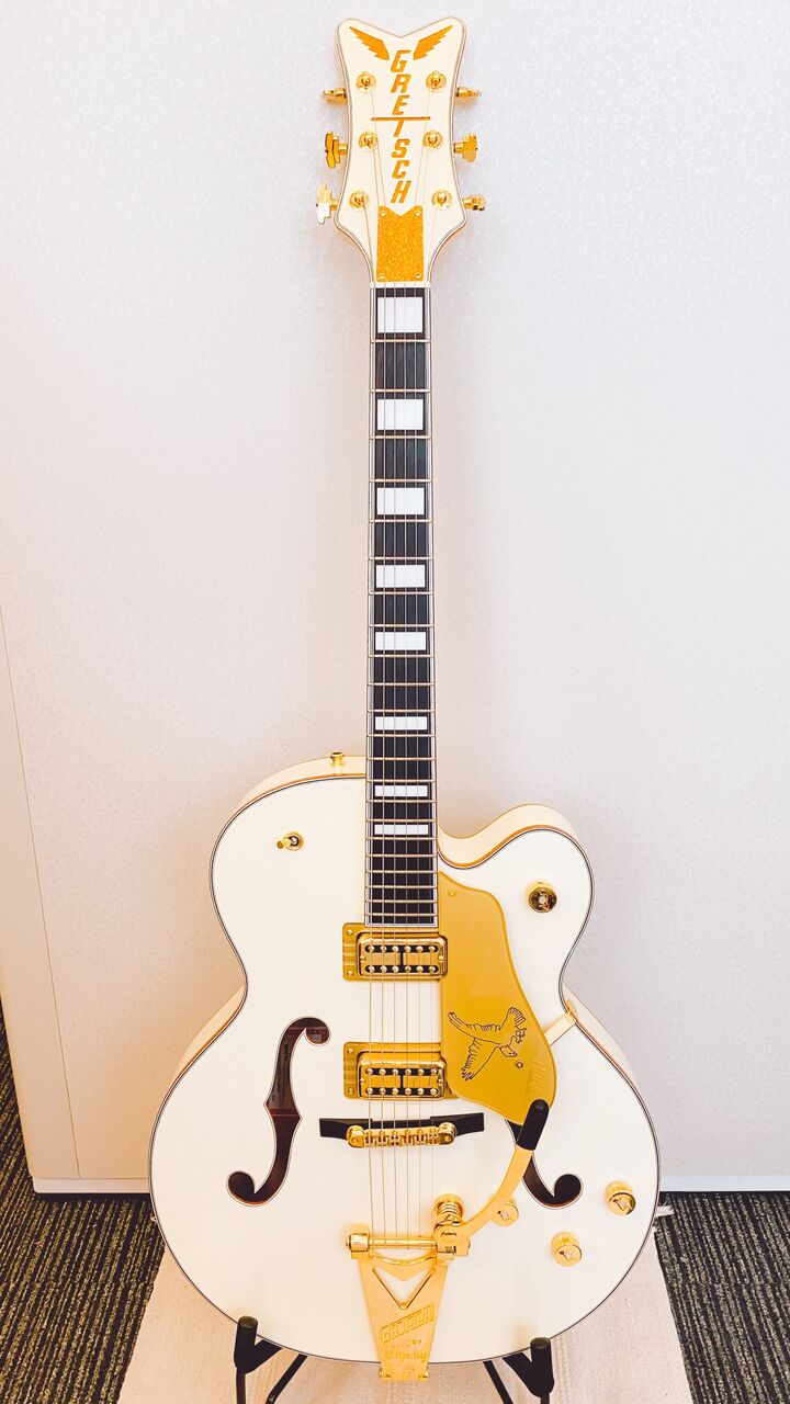 GUITAR LINEの無料レンタルギターホワイトファルコン増えました