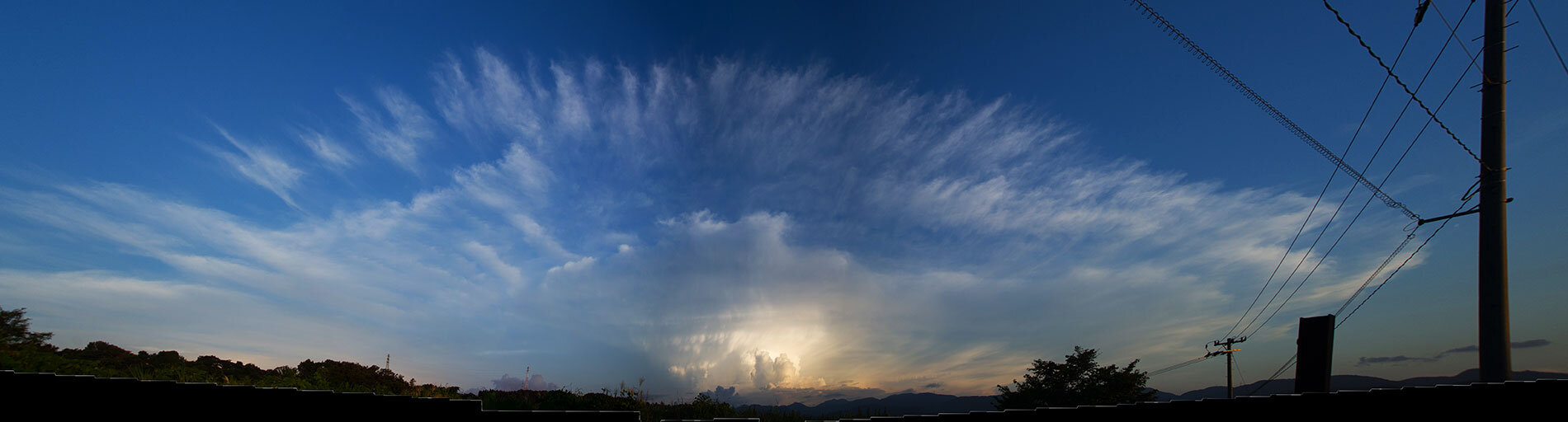 気象現象 金床雲 地球の片隅で