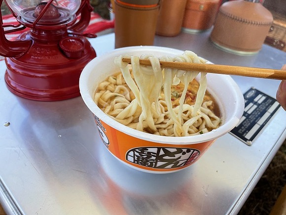 キャンプでカップラーメンはうまい お湯であることをすると超便利 kutikomi キャンプでカップラーメンはうまい お湯であることをすると超便利 kutikomi