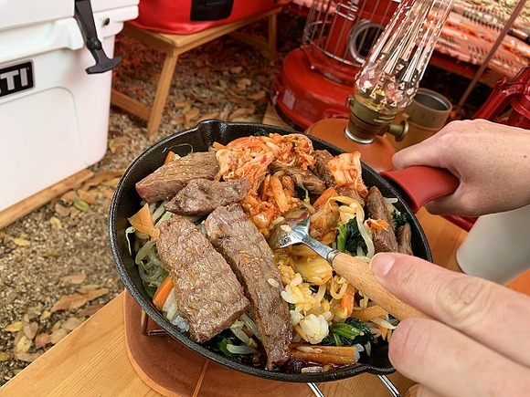 スキレットの汚れや匂いが気になる時は洗剤で洗っても大丈夫 スキレットを洗剤で洗った後の対処方法を詳しくブログで紹介 kutikomi スキレットの汚れや匂いが気になる時は洗剤で洗っても大丈夫 スキレットを洗剤で洗った後の対処方法を詳しくブログで紹介 kutikomi