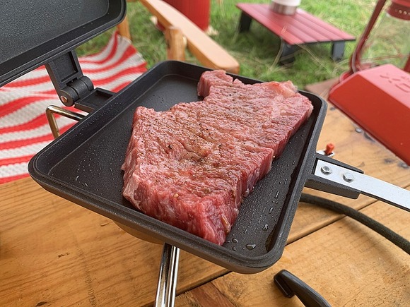 キャンプで美味しいステーキを焼くなら絶対にホットサンドメーカーを使うべき kutikomi キャンプで美味しいステーキを焼くなら絶対にホットサンドメーカーを使うべき kutikomi