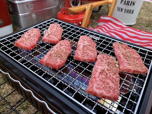 イワタニの炉ばた焼器炙りやをキャンプで使用し続けた理由はこれしかない その理由を詳しくブログで紹介 掃除も楽にできるのでおすすめ ｋｕｔｉｋｏｍｉ