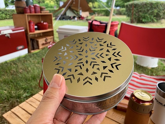 セリアの蚊取り線香ホルダーはキャンプで使うのにおすすめ 詳しくブログで紹介 ｋｕｔｉｋｏｍｉ