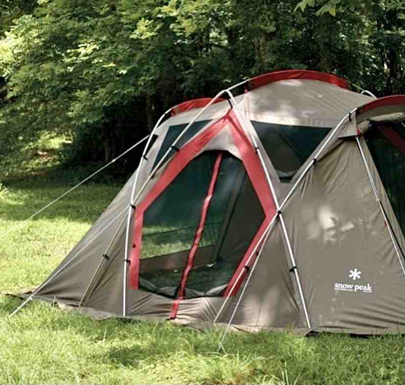 テント ワンポールテント 2ルームテントのスカートは必要で効果は大きい 我が家はスカートの固定にヘアゴムを使用しています ｋｕｔｉｋｏｍｉ