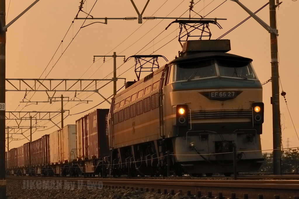 夕方の貨物列車調査 予想外の Ef66 27 も現る Jikoman 自己満足のページ