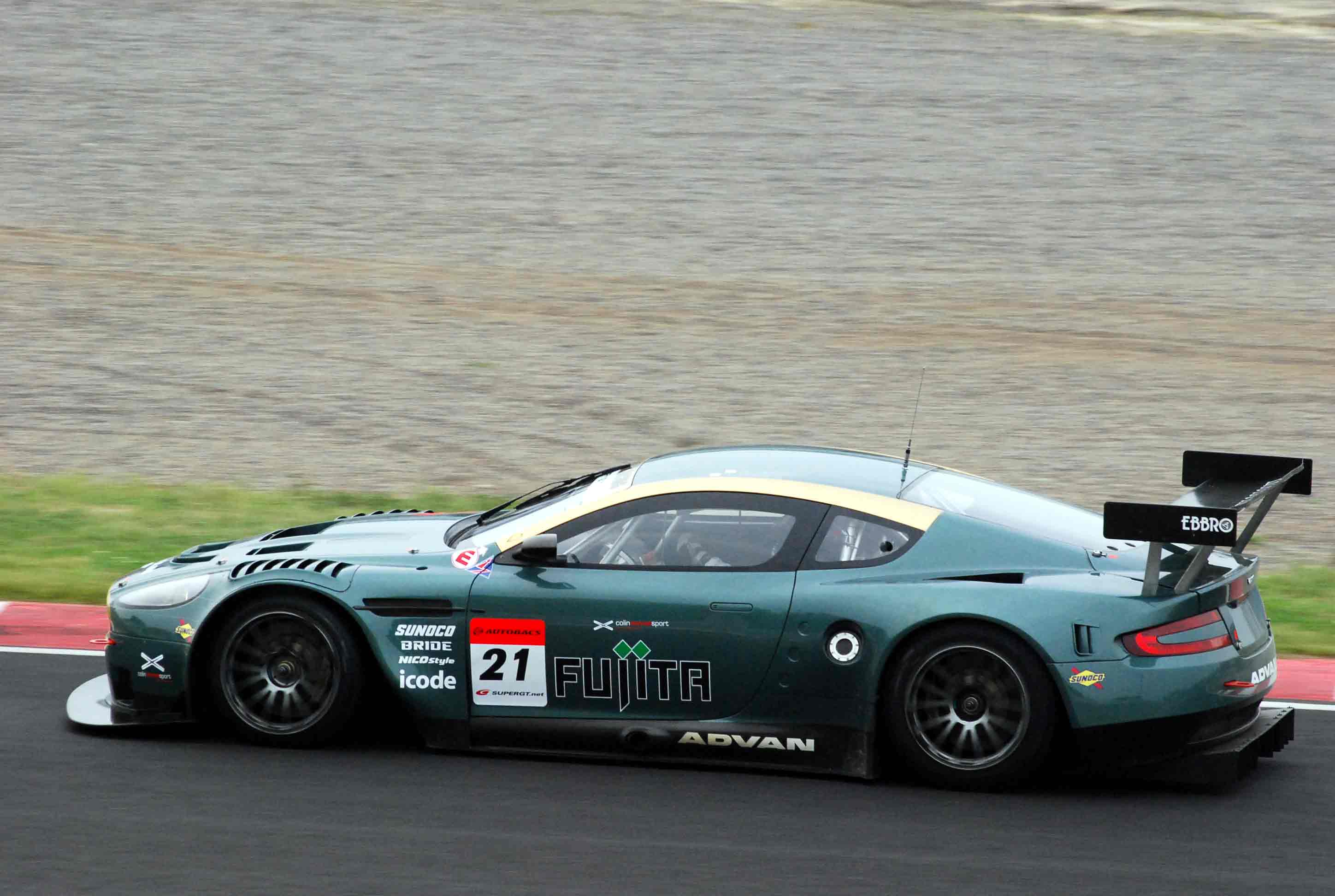 ASTON MARTIN 赤坂 DBR9 : 今日のマシン