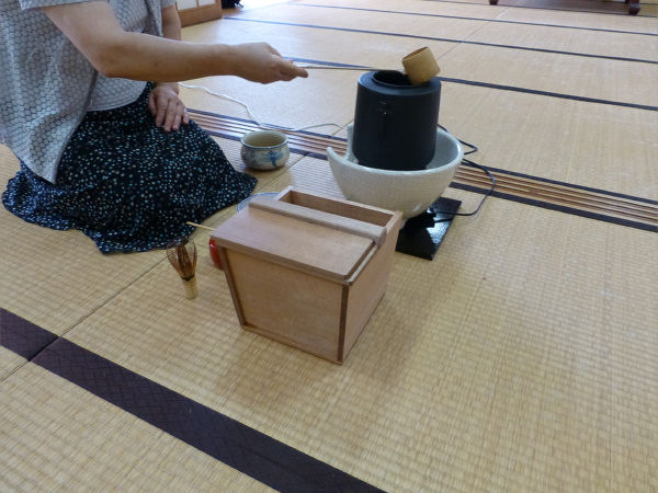 茶の稽古 釣瓶水指 : 八十翁のつぶやき
