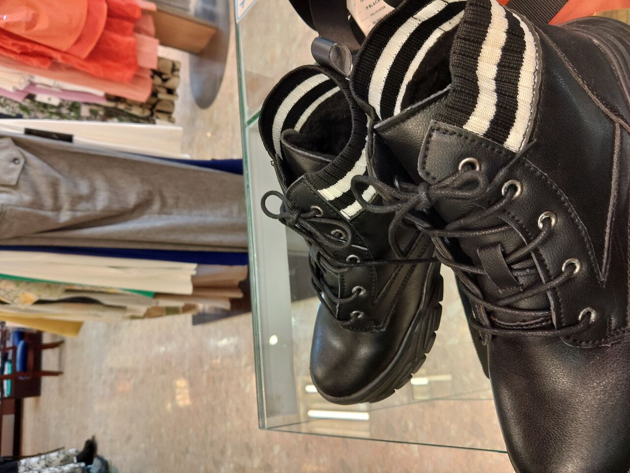 1725774887005148498301849676357