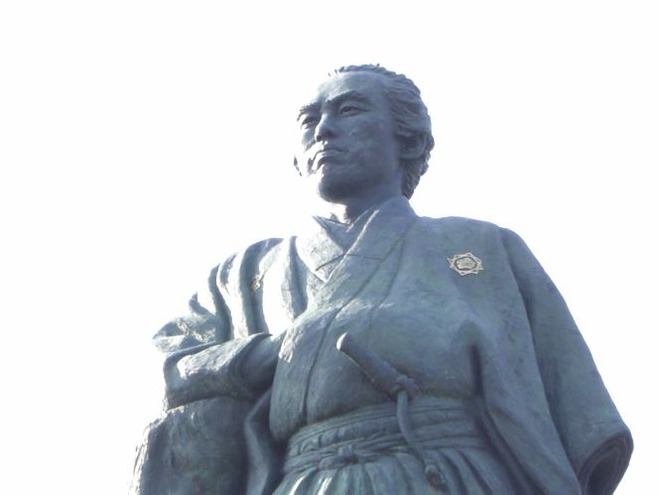03龍馬像（３）mid