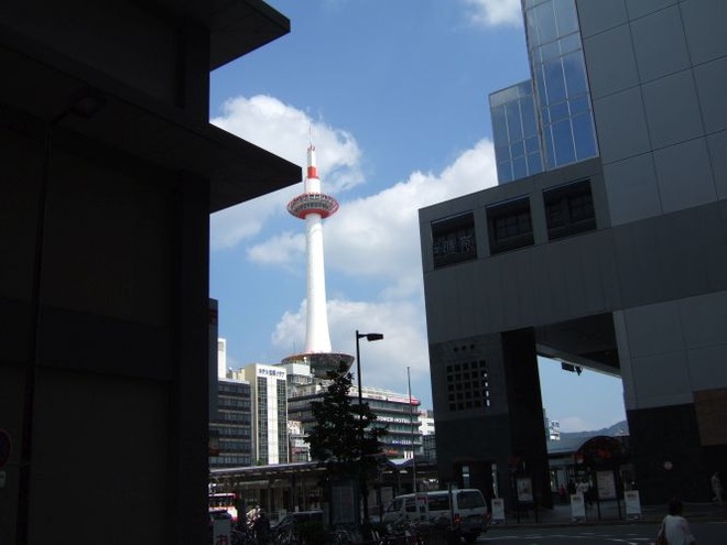 01京都タワー（１）mid