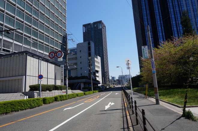 01NTT堂島mid