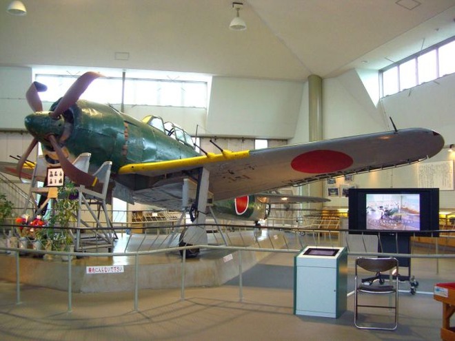 02展示機mid