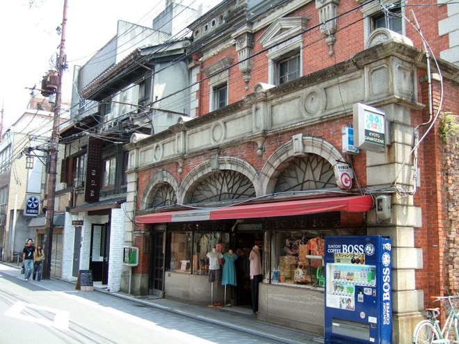 08家邊徳時計店min