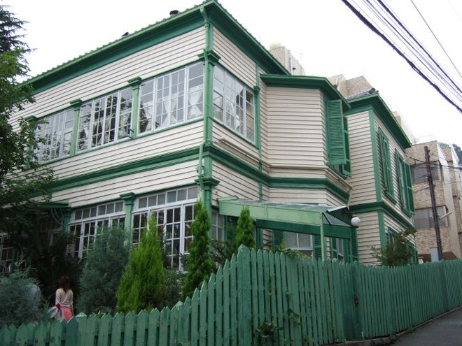 01旧サッスーン邸mid