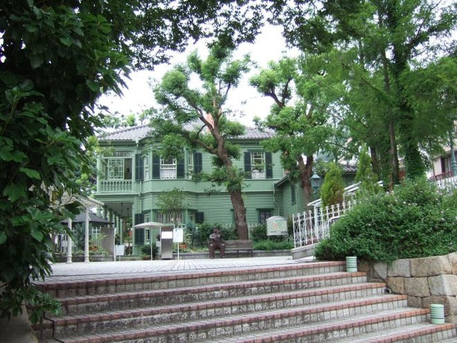 05萌黄の館（１）mid