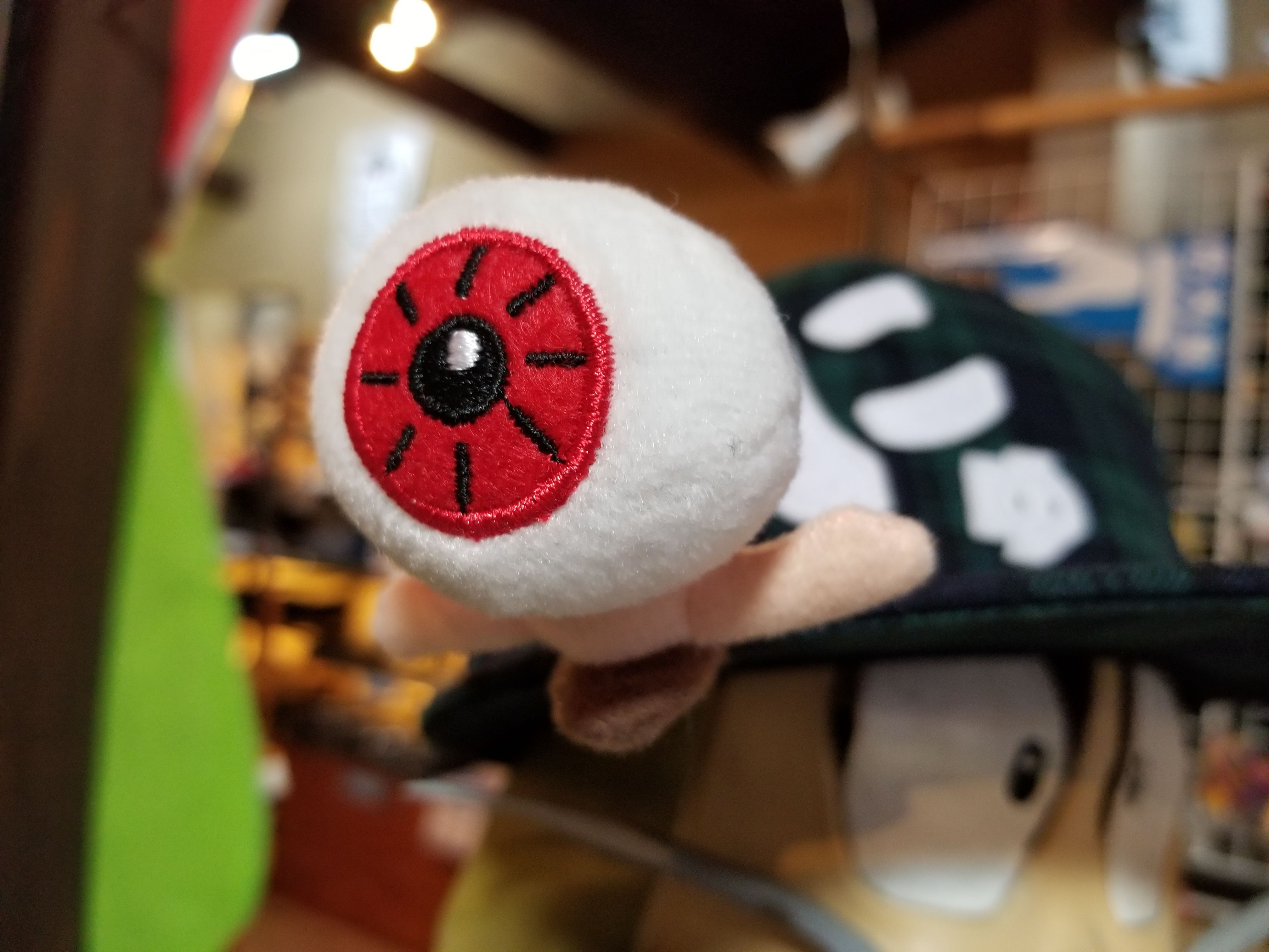 ゲゲゲの鬼太郎 妖怪楽園 目玉のおやじ ジャンボぬいぐるみ 限定品 水木しげる ゲゲゲの鬼太郎 妖怪楽園 目玉のおやじ ジャンボぬいぐるみ 限定品