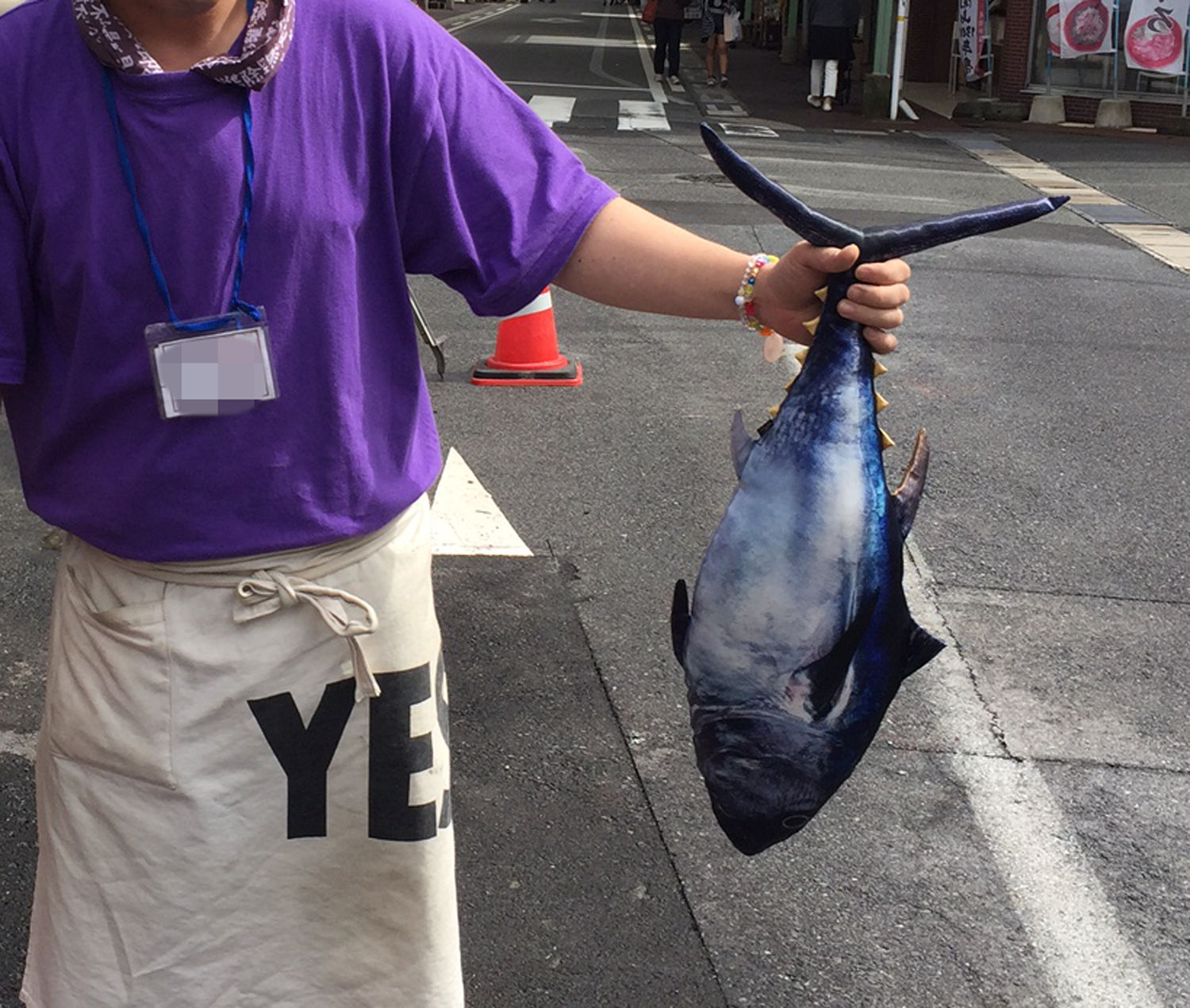 ウェルカニパーカー入荷しました かにクンが水木しげるロードにやってきた17冬 水木しげるロード 妖怪神社スタッフのブログ