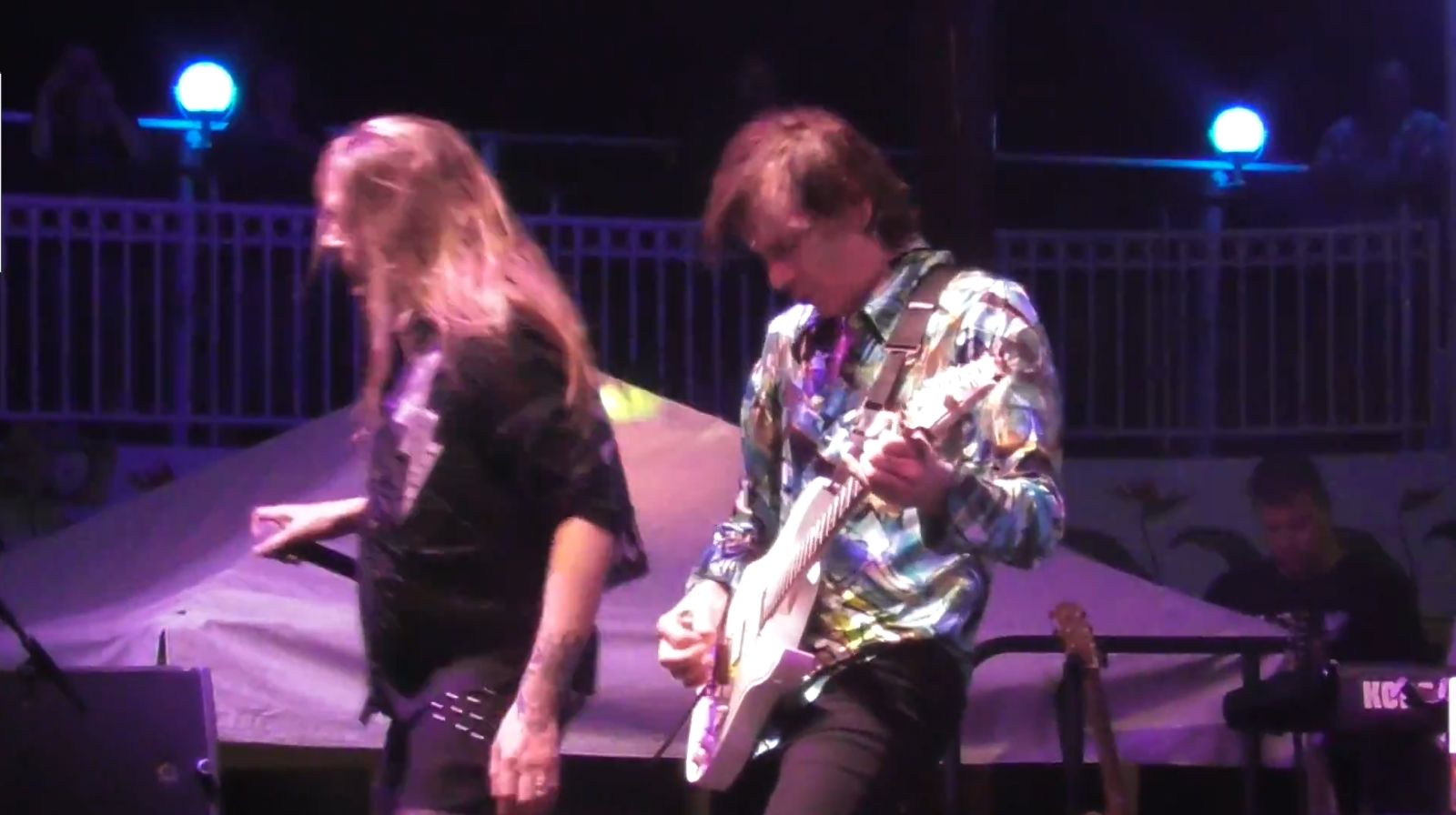 セバスチャン バックとスティーヴ ヴァイが共演 音楽サイト ルッコラ