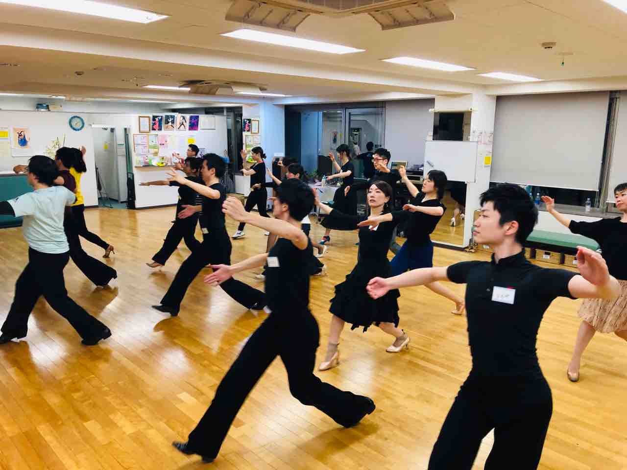 4月第2回ステップ ワルツ ジャイブ 大船 鎌倉の社交ダンスヤングサークルteamk 4月第2回ステップ ワルツ ジャイブ 大船 鎌倉の社交ダンスヤングサークルteamk
