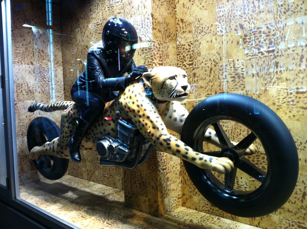 キーレス デジタルメーターのハーレーダビッドソン ヤングマシン編集部バイクブログ