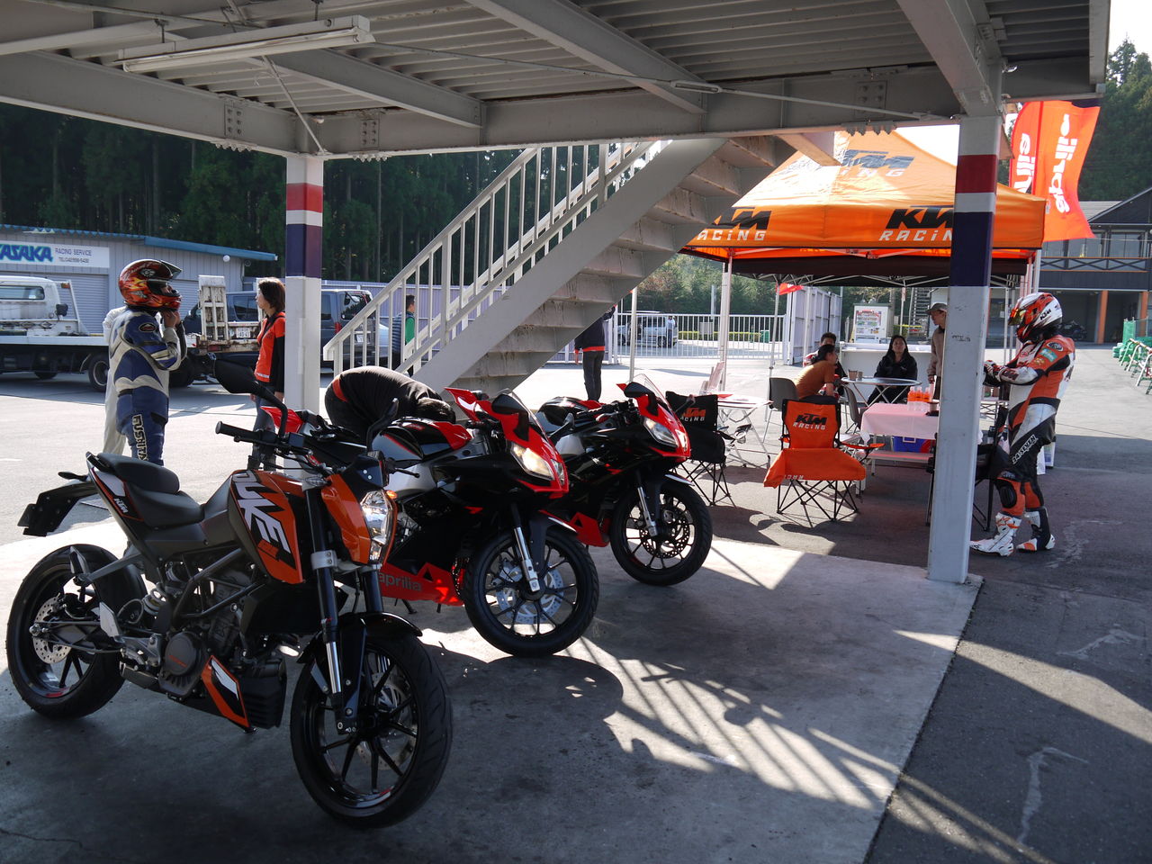 Rs4 125 Vs 125dukeの試乗対決が実現 ヤングマシン編集部バイクブログ Rs4 125 Vs 125dukeの試乗対決が実現 ヤングマシン編集部バイクブログ